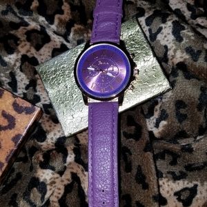 Geneva Large Face Purple Watch 9"